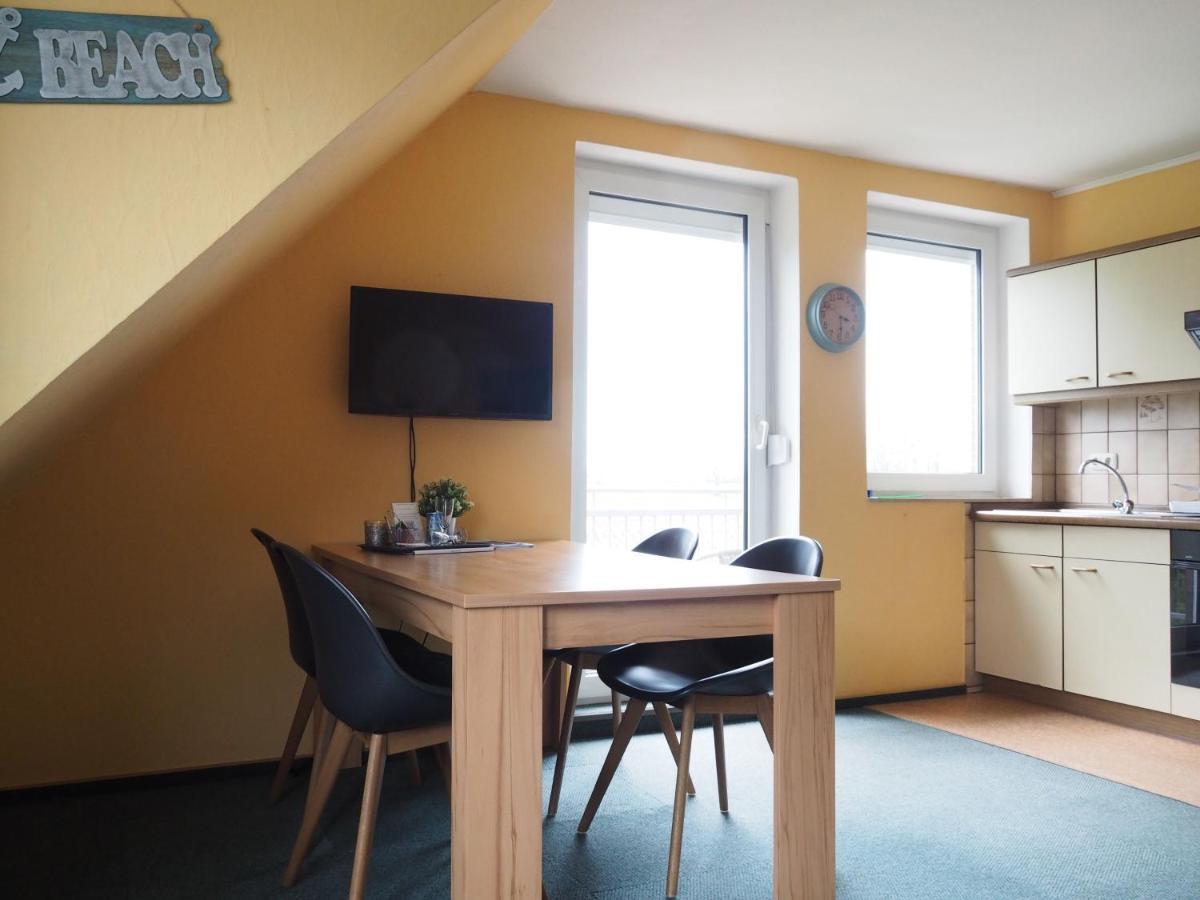 Friesenmeer Ferienwohnung Sechs Bensersiel Exterior foto